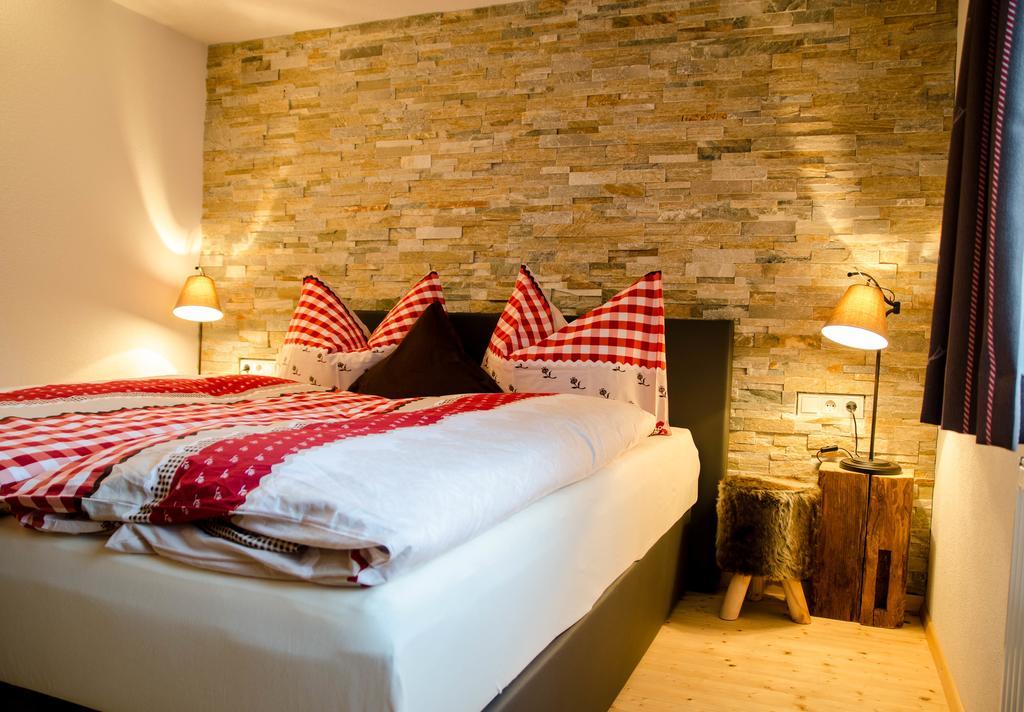 Ferienhaus Oetztal-Lodge Sautens Szoba fotó
