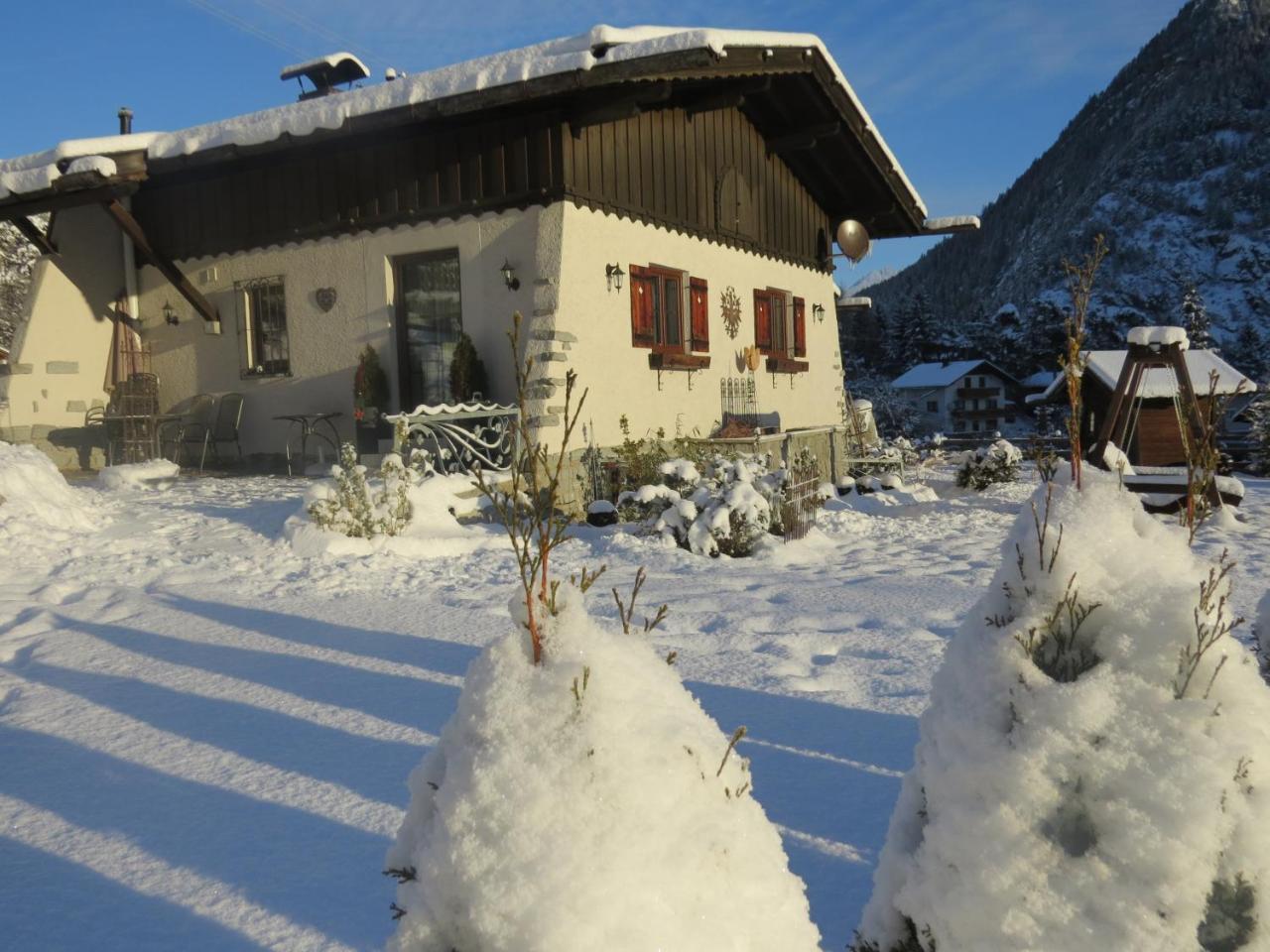 Ferienhaus Oetztal-Lodge Sautens Kültér fotó